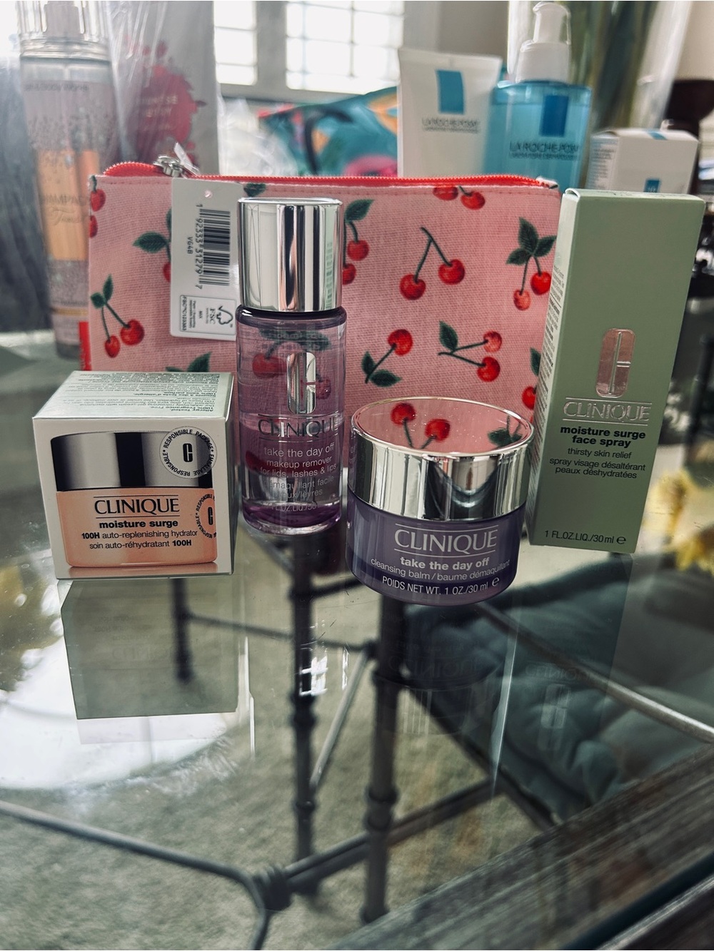 Clinique Skincare Trio with Cherry Pouch & samples NEW $155 value 🎁